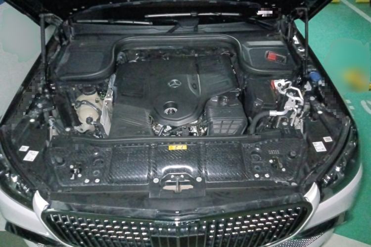 Used Mercedes-Benz GLS  Engine Bay