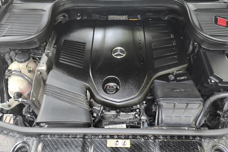 Used Mercedes-Benz GLS 2022 Second Facelift GLS 450 4MATIC Luxury Edition Engine Bay