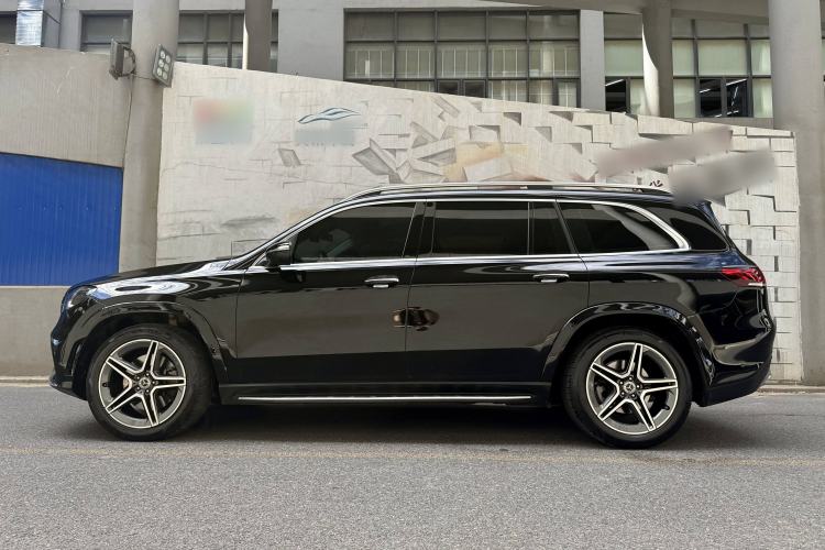 Used Mercedes-Benz GLS 2022 Second Facelift GLS 450 4MATIC Stylish Version Exterior 1