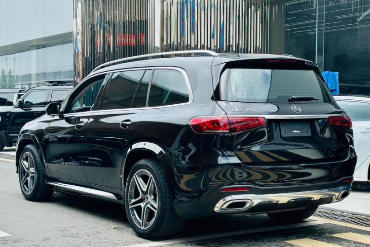 Used Mercedes-Benz GLS 2022 Second Facelift GLS 450 4MATIC Stylish Version Exterior 2
