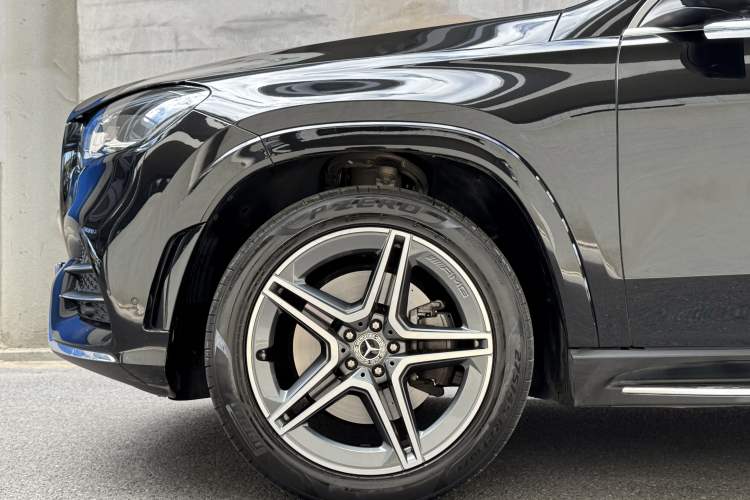 Used Mercedes-Benz GLS 2022 Second Facelift GLS 450 4MATIC Stylish Version Exterior 3