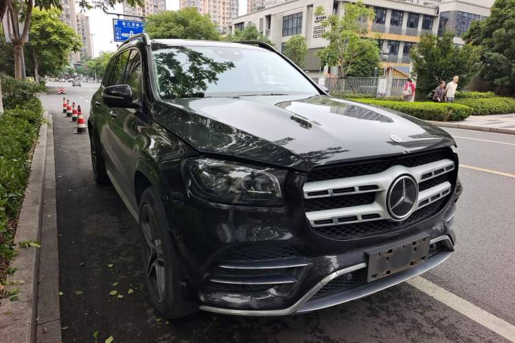 Used Mercedes-Benz GLS 2022 Second Facelift GLS 450 4MATIC Stylish Version Front Right 45 Deg