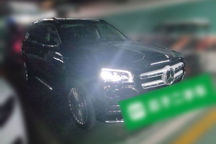 Used Mercedes-Benz GLS 2022 Second Facelift GLS 450 4MATIC Stylish Version Front Right 45 Deg
