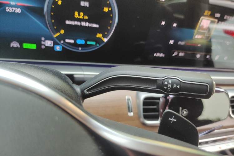 Used Mercedes-Benz GLS 2022 Second Facelift GLS 450 4MATIC Luxury Edition Gear Lever
