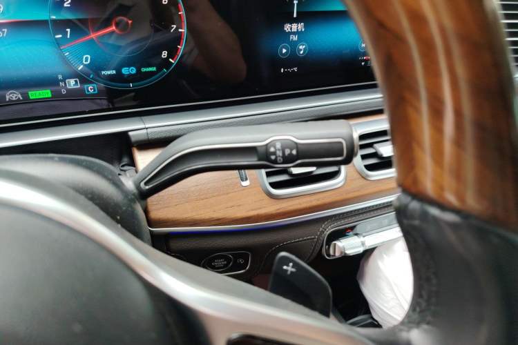 Used Mercedes-Benz GLS 2022 Second Facelift GLS 450 4MATIC Luxury Edition Gear Lever