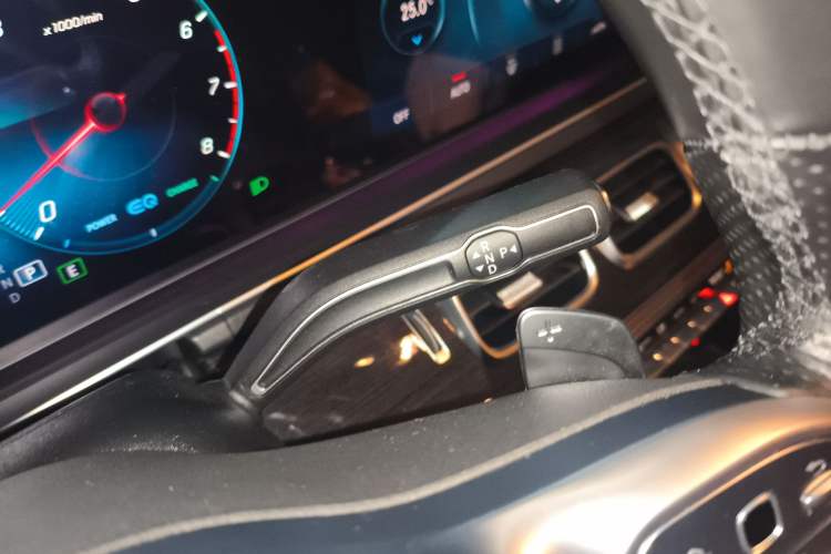 Used Mercedes-Benz GLS 2022 Second Facelift GLS 450 4MATIC Stylish Version Gear Lever