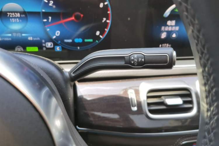 Used Mercedes-Benz GLS 2022 Second Facelift GLS 450 4MATIC Stylish Version Gear Lever