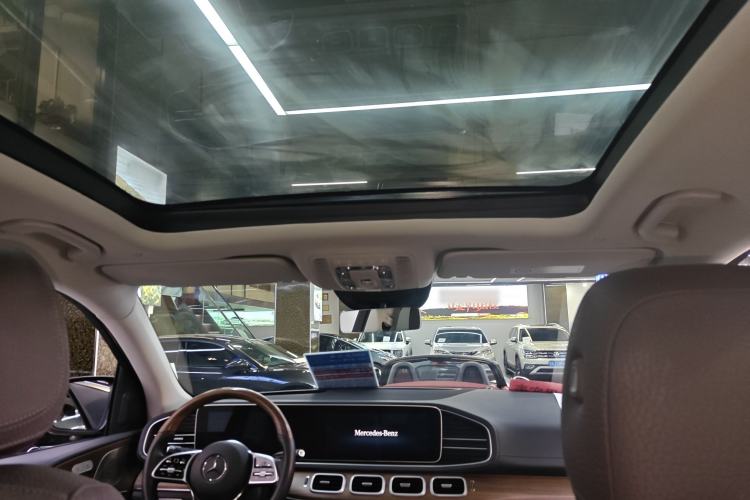 Used Mercedes-Benz GLS 2022 Second Facelift GLS 450 4MATIC Luxury Edition Headliner