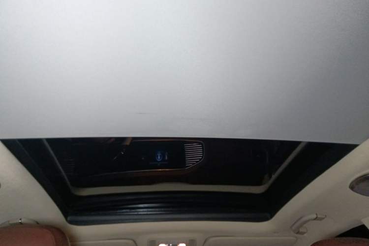 Used Mercedes-Benz GLS  Headliner
