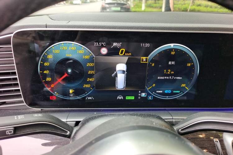 Used Mercedes-Benz GLS 2022 Second Facelift GLS 450 4MATIC Stylish Version Instrument Cluster