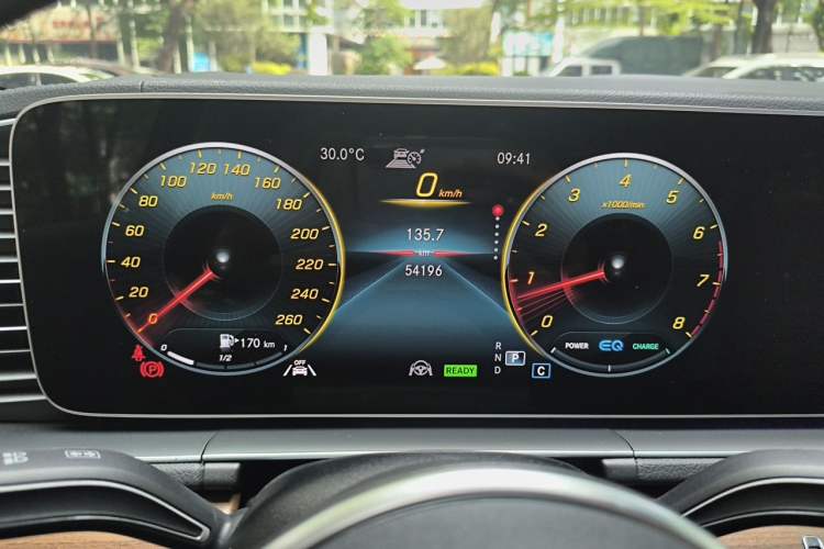 Used Mercedes-Benz GLS 2022 Second Facelift GLS 450 4MATIC Luxury Edition Instrument Cluster