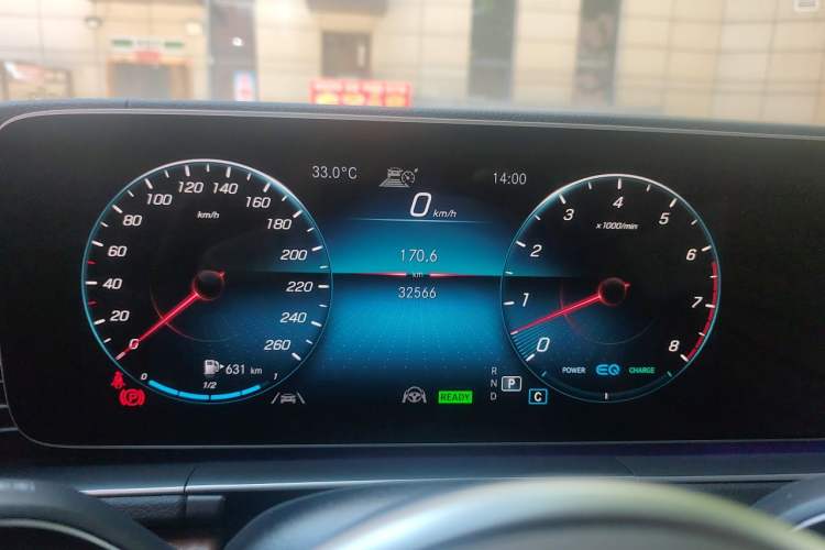 Used Mercedes-Benz GLS 2022 Second Facelift GLS 450 4MATIC Luxury Edition Instrument Cluster