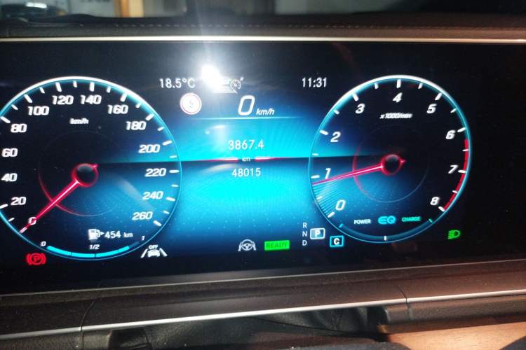Used Mercedes-Benz GLS 2022 Second Facelift GLS 450 4MATIC Luxury Edition Instrument Cluster
