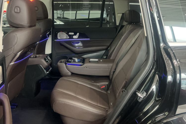 Used Mercedes-Benz GLS 2022 Second Facelift GLS 450 4MATIC Stylish Version Interior 1