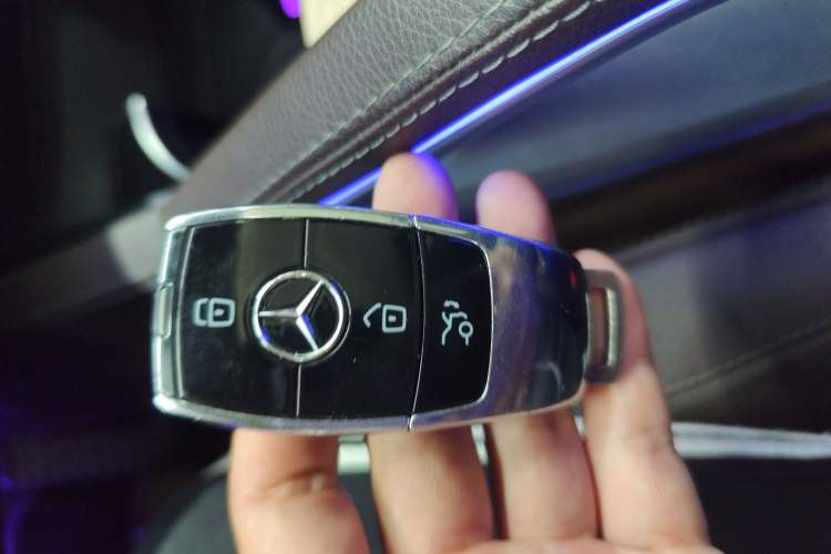 Used Mercedes-Benz GLS 2022 Second Facelift GLS 450 4MATIC Luxury Edition Interior 1