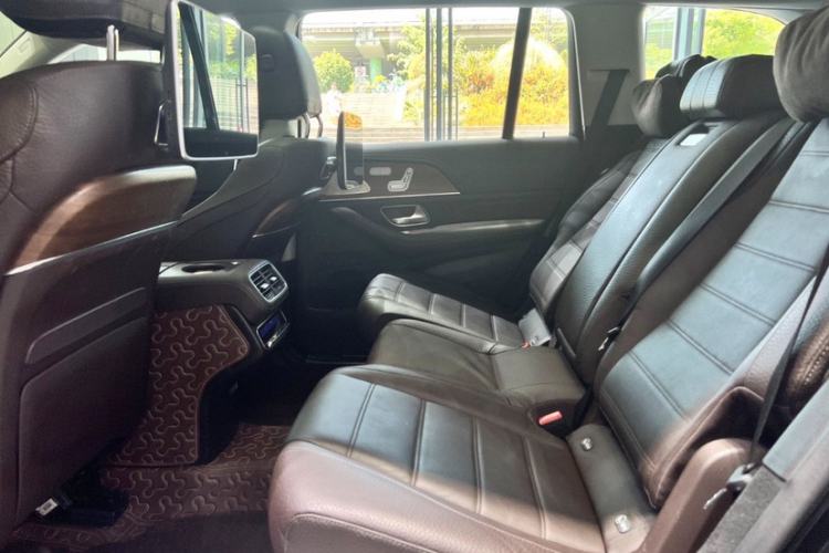 Used Mercedes-Benz GLS 2022 GLS 450 4MATIC Luxury Model Interior 2