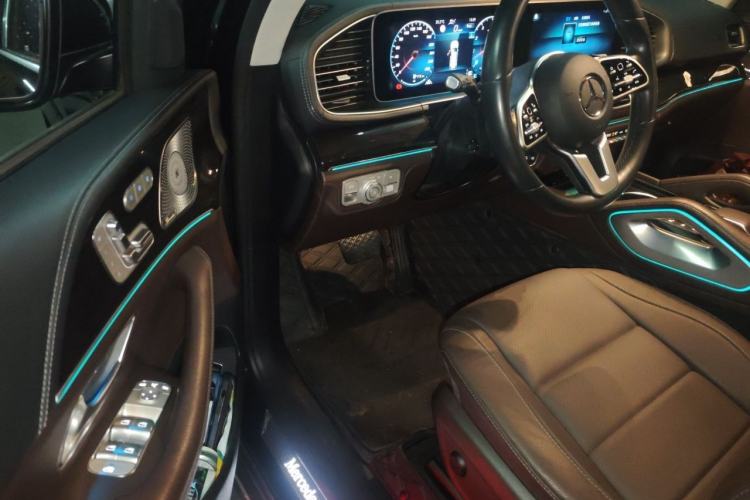 Used Mercedes-Benz GLS 2022 GLS 450 4MATIC Stylish Model Interior 3