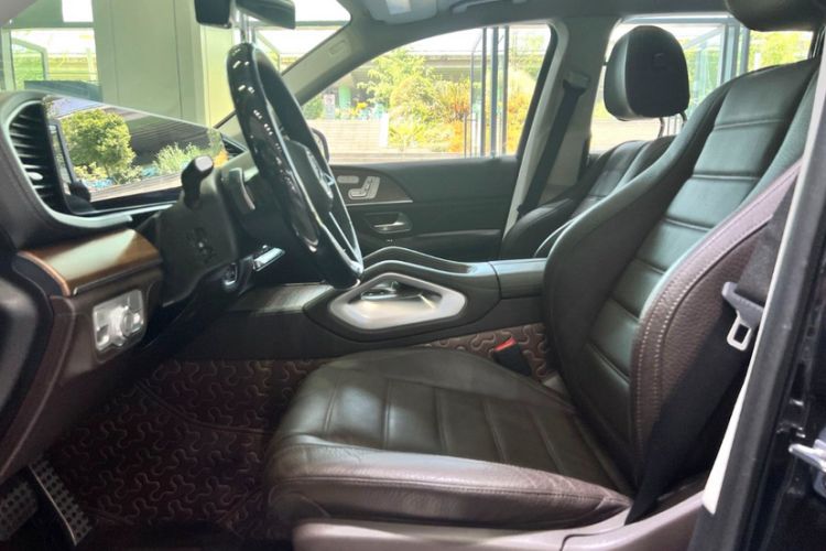 Used Mercedes-Benz GLS 2022 GLS 450 4MATIC Luxury Model Interior 4