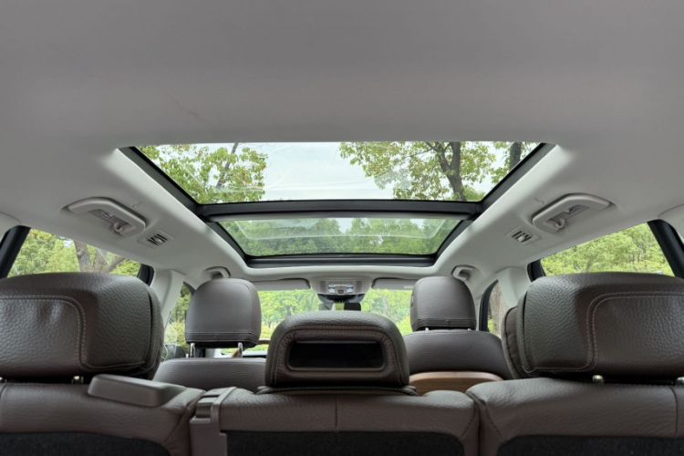 Used Mercedes-Benz GLS 2022 Second Facelift GLS 450 4MATIC Luxury Edition Interior 6