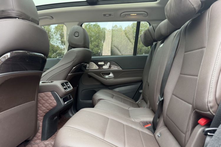 Used Mercedes-Benz GLS 2022 Second Facelift GLS 450 4MATIC Stylish Version Interior 7