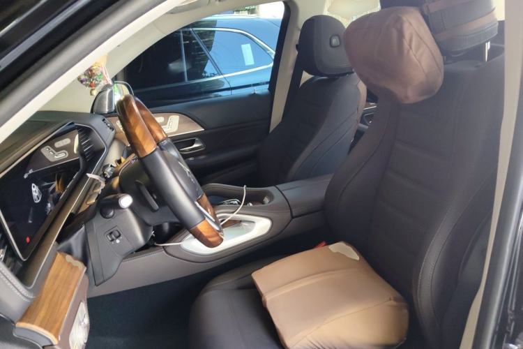Used Mercedes-Benz GLS 2022 Second Facelift GLS 450 4MATIC Luxury Edition Left Front Seat