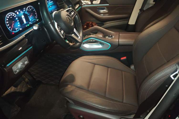 Used Mercedes-Benz GLS 2022 GLS 450 4MATIC Stylish Model Left Front Seat