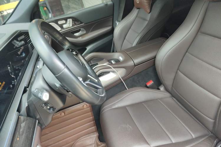 Used Mercedes-Benz GLS  Left Front Seat