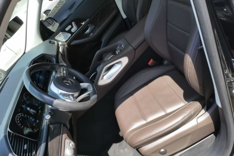 Used Mercedes-Benz GLS 2022 Second Facelift GLS 450 4MATIC Stylish Version Left Front Seat