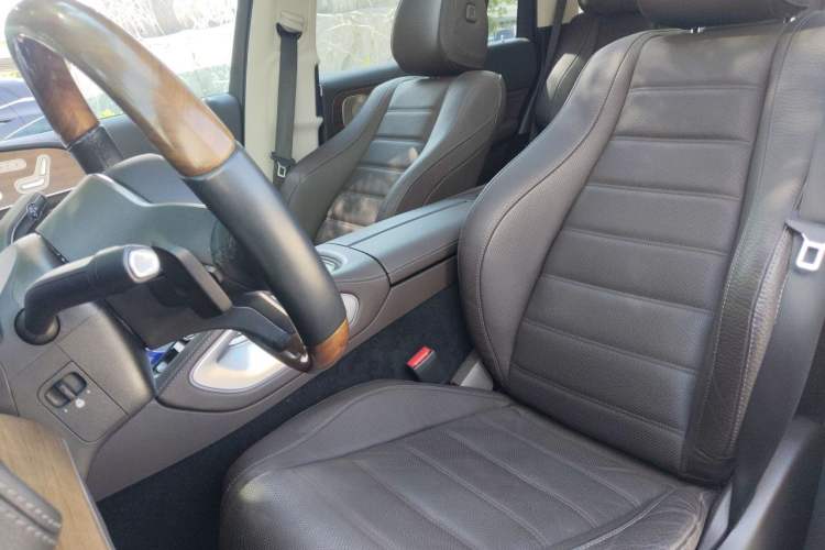 Used Mercedes-Benz GLS 2022 Second Facelift GLS 450 4MATIC Luxury Edition Left Front Seat