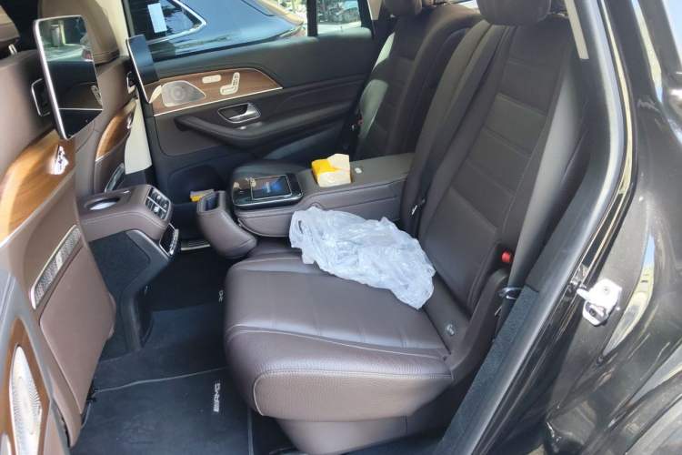 Used Mercedes-Benz GLS 2022 Second Facelift GLS 450 4MATIC Luxury Edition Left Rear Seat