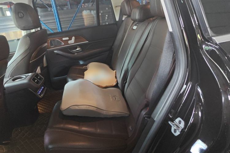 Used Mercedes-Benz GLS 2022 GLS 450 4MATIC Luxury Model Left Rear Seat
