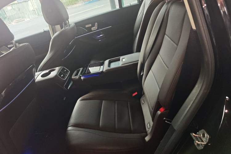 Used Mercedes-Benz GLS 2022 Second Facelift GLS 450 4MATIC Stylish Version Left Rear Seat