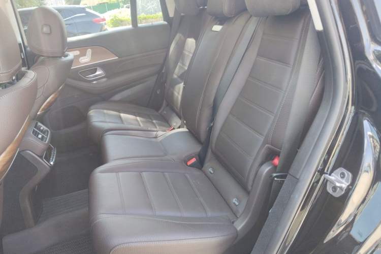 Used Mercedes-Benz GLS 2022 Second Facelift GLS 450 4MATIC Luxury Edition Left Rear Seat