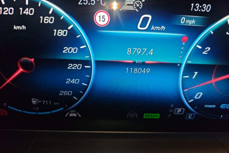 Used Mercedes-Benz GLS 2022 GLS 450 4MATIC Stylish Model Odometer Close Up