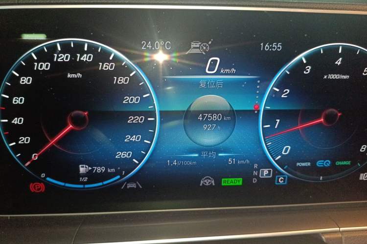 Used Mercedes-Benz GLS 2022 Second Facelift GLS 450 4MATIC Luxury Edition Odometer Close Up