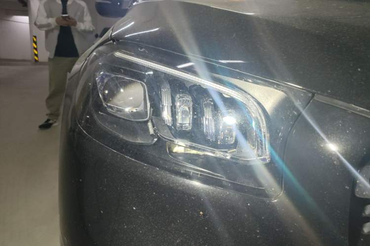 Used Mercedes-Benz GLS 2022 Second Facelift GLS 450 4MATIC Stylish Version Right Front Headlight