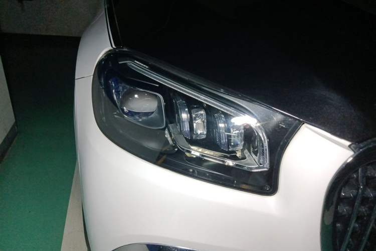 Used Mercedes-Benz GLS  Right Front Headlight