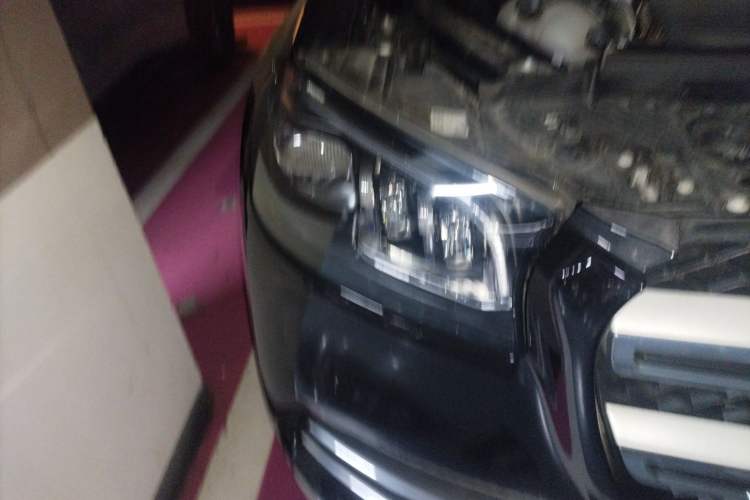 Used Mercedes-Benz GLS 2022 Second Facelift GLS 450 4MATIC Luxury Edition Right Front Headlight