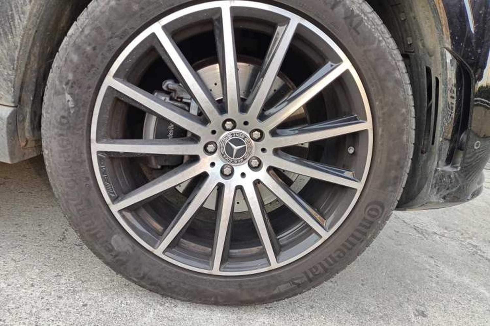 Used Mercedes-Benz GLS  Right Front Wheel Hub