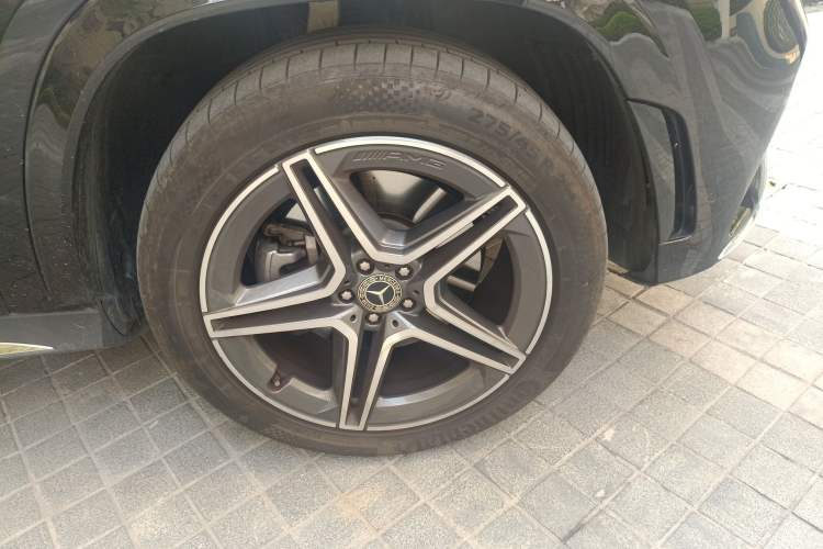 Used Mercedes-Benz GLS 2022 Refresh GLS 450 4MATIC Fashion Edition Right Front Wheel Hub
