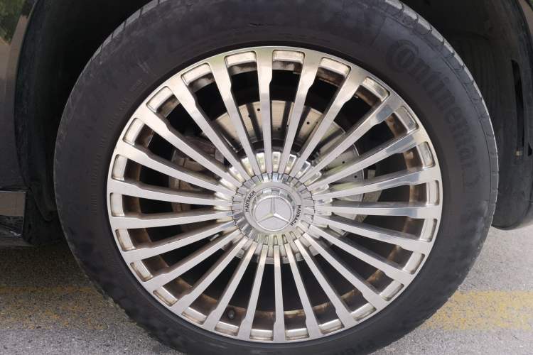 Used Mercedes-Benz GLS  Right Front Wheel Hub