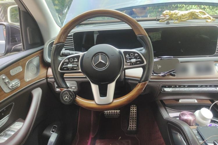 Used Mercedes-Benz GLS 2022 Second Facelift GLS 450 4MATIC Luxury Edition Steering Wheel