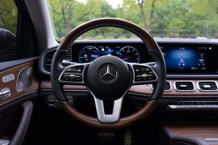 Used Mercedes-Benz GLS 2022 Second Facelift GLS 450 4MATIC Luxury Edition Steering Wheel