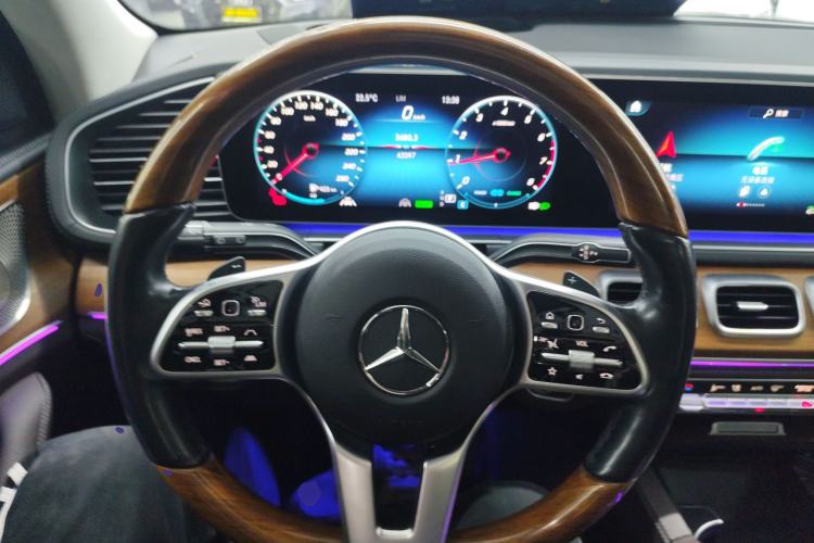 Used Mercedes-Benz GLS 2022 Second Facelift GLS 450 4MATIC Luxury Edition Steering Wheel