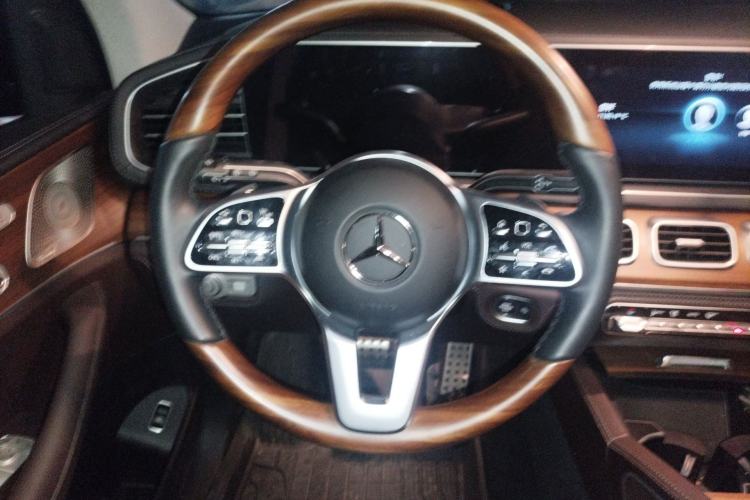 Used Mercedes-Benz GLS 2022 Second Facelift GLS 450 4MATIC Luxury Edition Steering Wheel