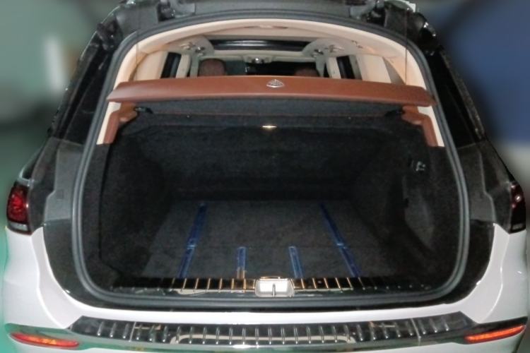 Used Mercedes-Benz GLS  Trunk