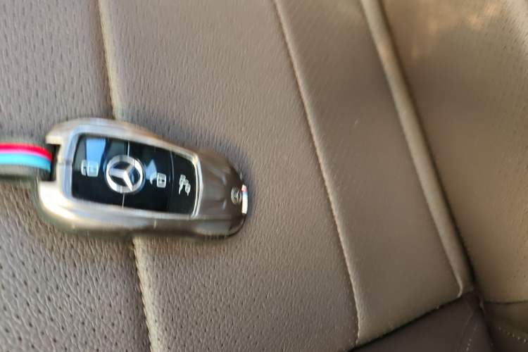 Used Mercedes-Benz GLS 2022 Second Facelift GLS 450 4MATIC Stylish Version Vehicle Key