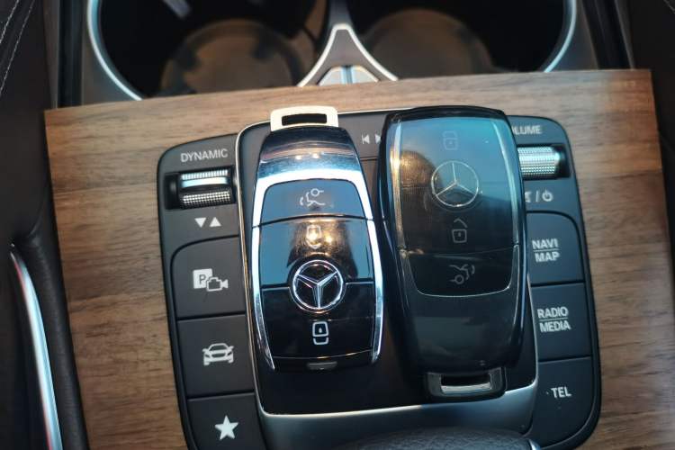 Used Mercedes-Benz GLS 2022 Second Facelift GLS 450 4MATIC Luxury Edition Vehicle Key