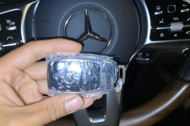 Used Mercedes-Benz GLS 2022 Second Facelift GLS 450 4MATIC Luxury Edition Vehicle Key