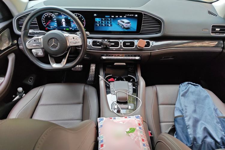 Used Mercedes-Benz GLS 2022 GLS 450 4MATIC Stylish Model Interior 2